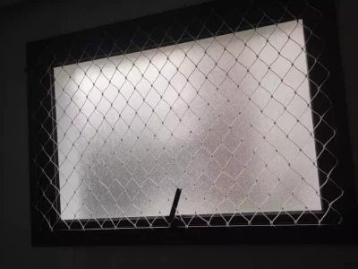 Limitadores para Janelas ou Redes de proteção para Janelas Basculantes